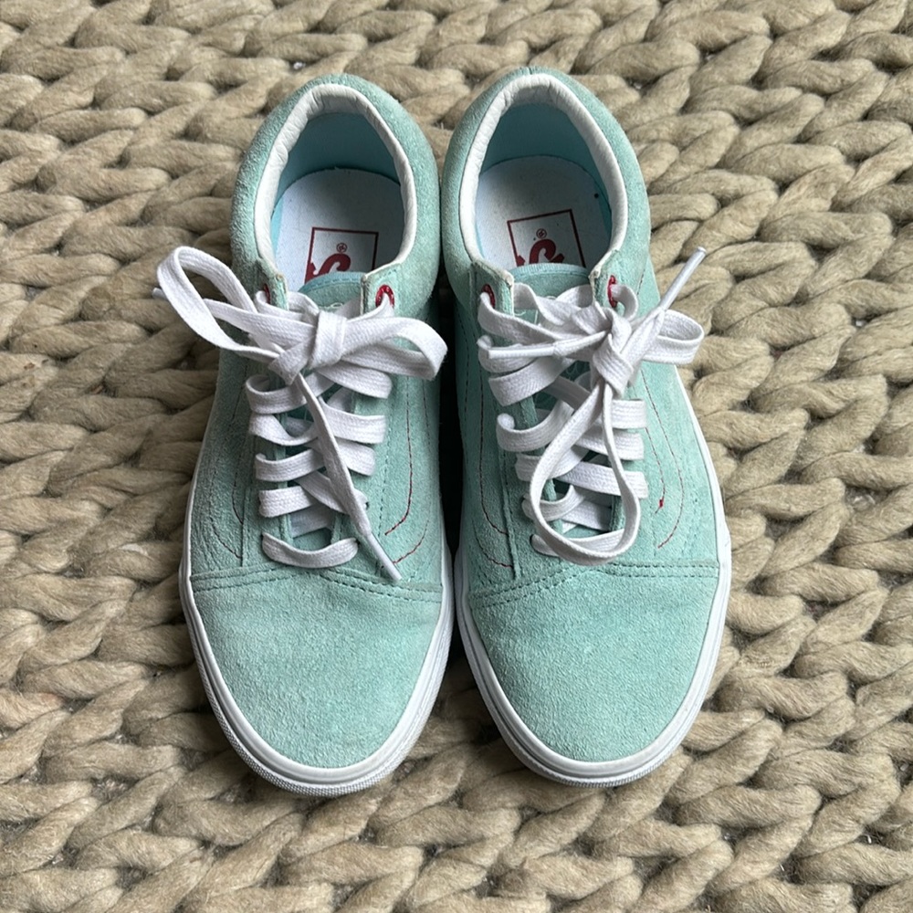 Specialty “Chicago” vans